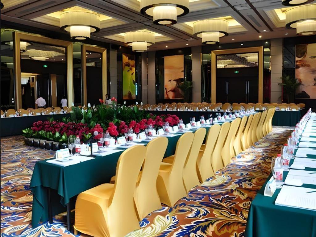 Country Garden Phoenix Hotel Shenyang Exterior foto